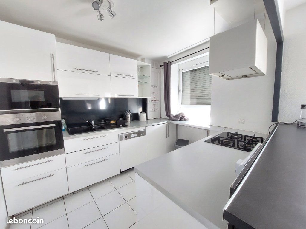 Appartement à louer, 84m², Saint-Etienne