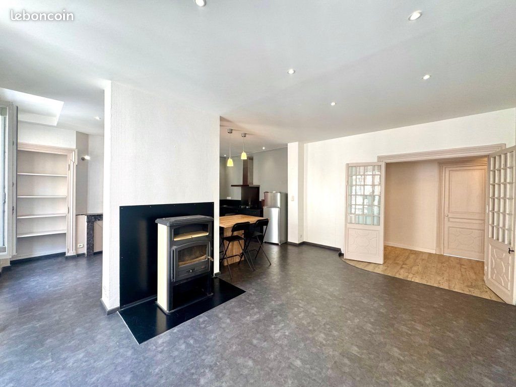 Appartement à louer, 114m², Saint-Étienne