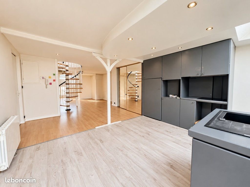 Appartement à vendre, 70m², Saint-Étienne