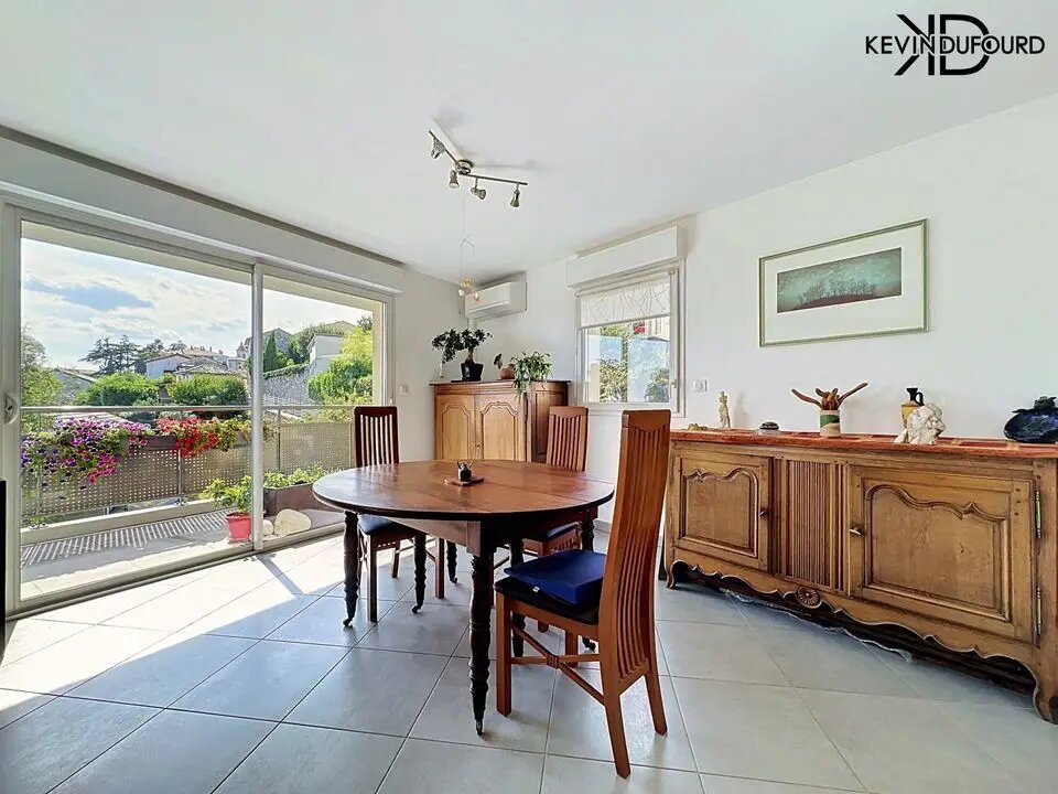 Appartement à vendre, 87m², Aubenas
