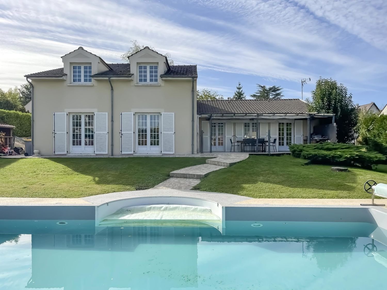 Maison à vendre, 193m², Linas
