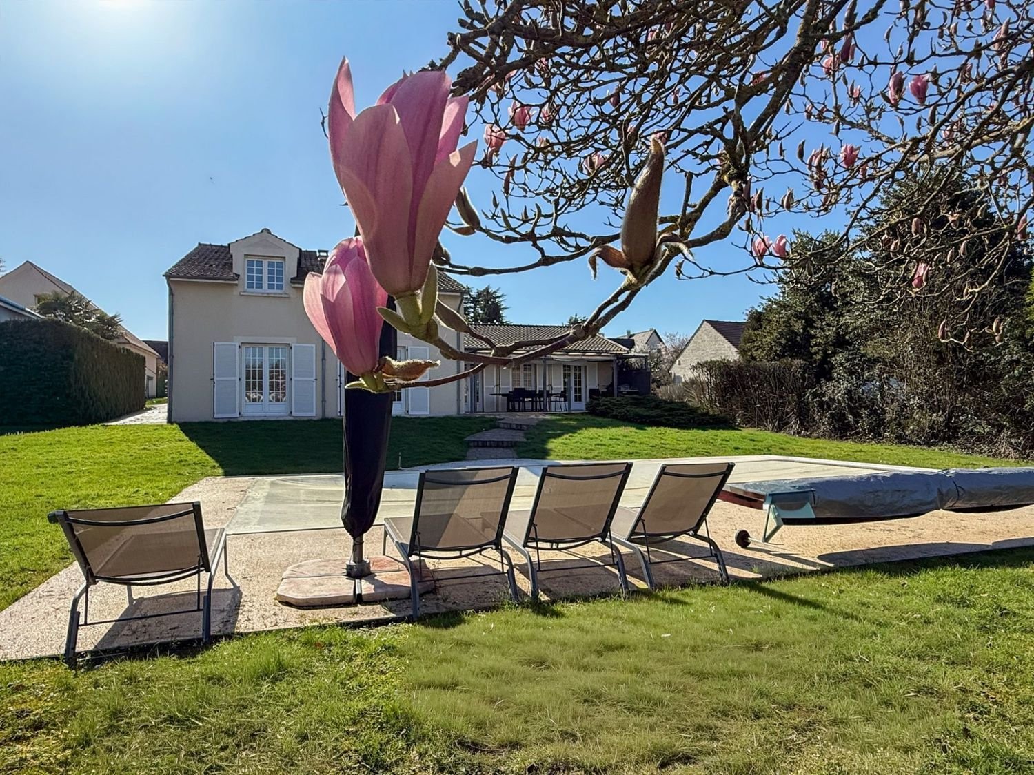 Maison à vendre, 193m², Linas