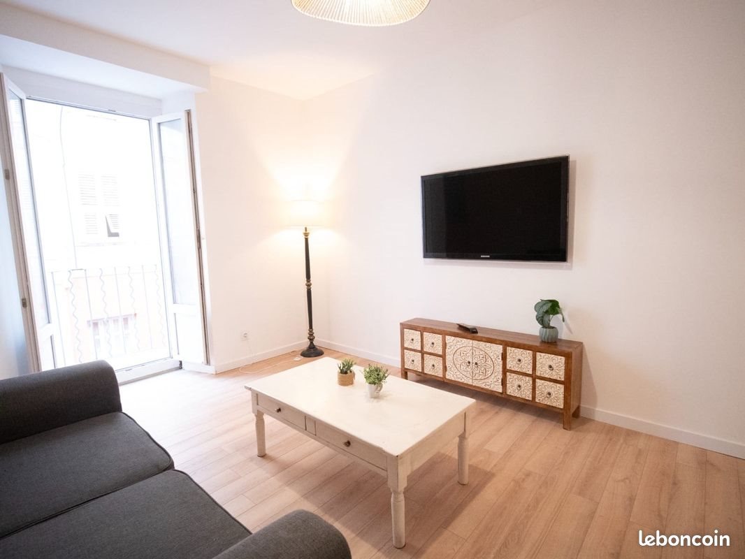 Appartement à louer, 42m², Bastia