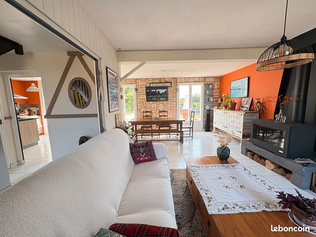 Maison à vendre, 101m², Plomodiern