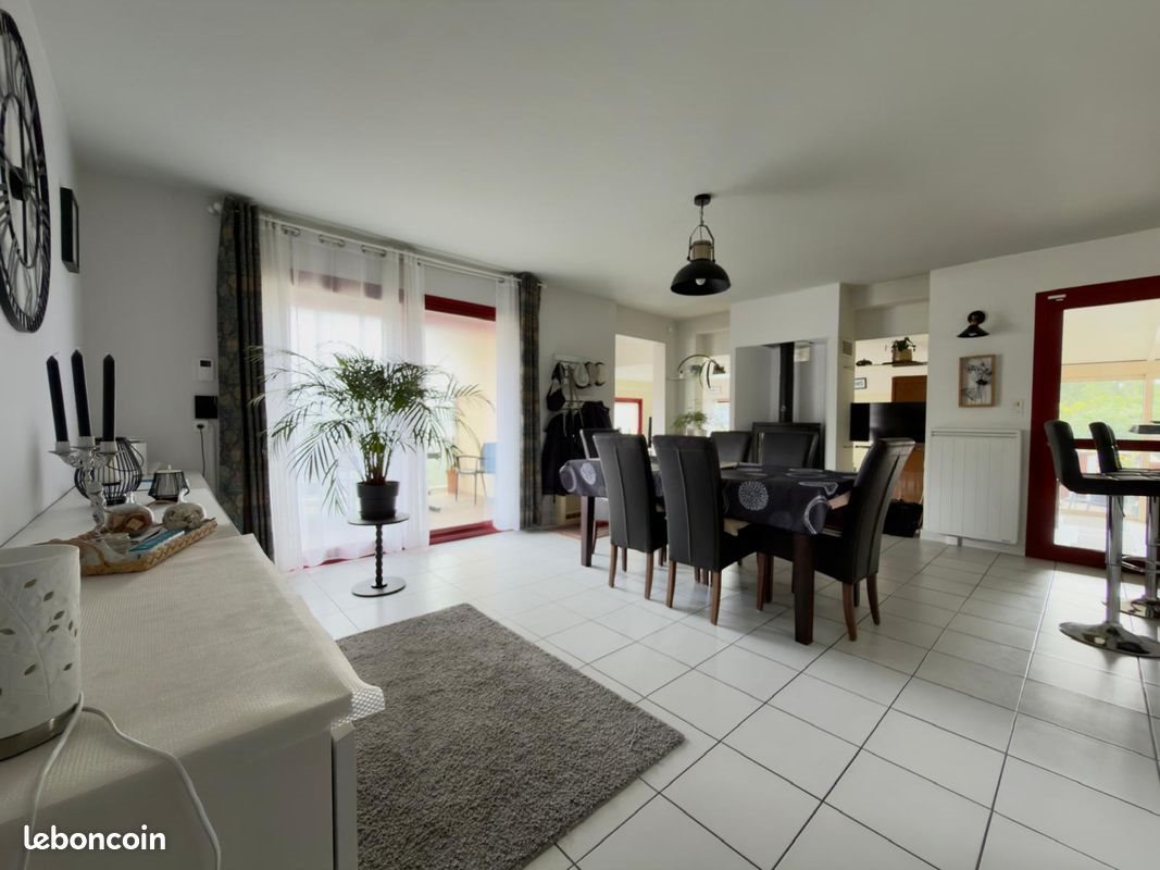 Maison à vendre, 130m², Saint-Evarzec