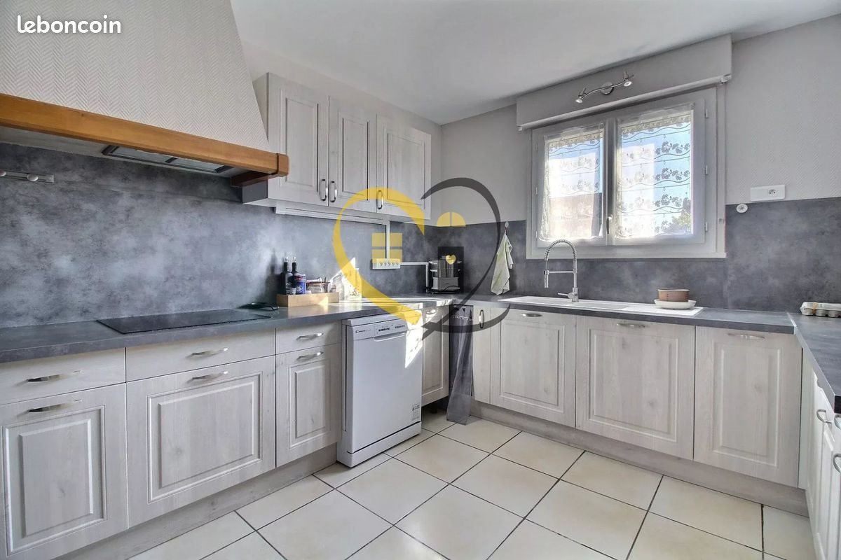 Maison à vendre, 186m², Bourges