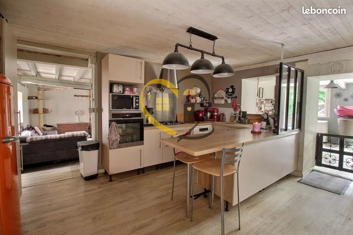 Maison à vendre, 160m², Moulins-sur-Yèvre