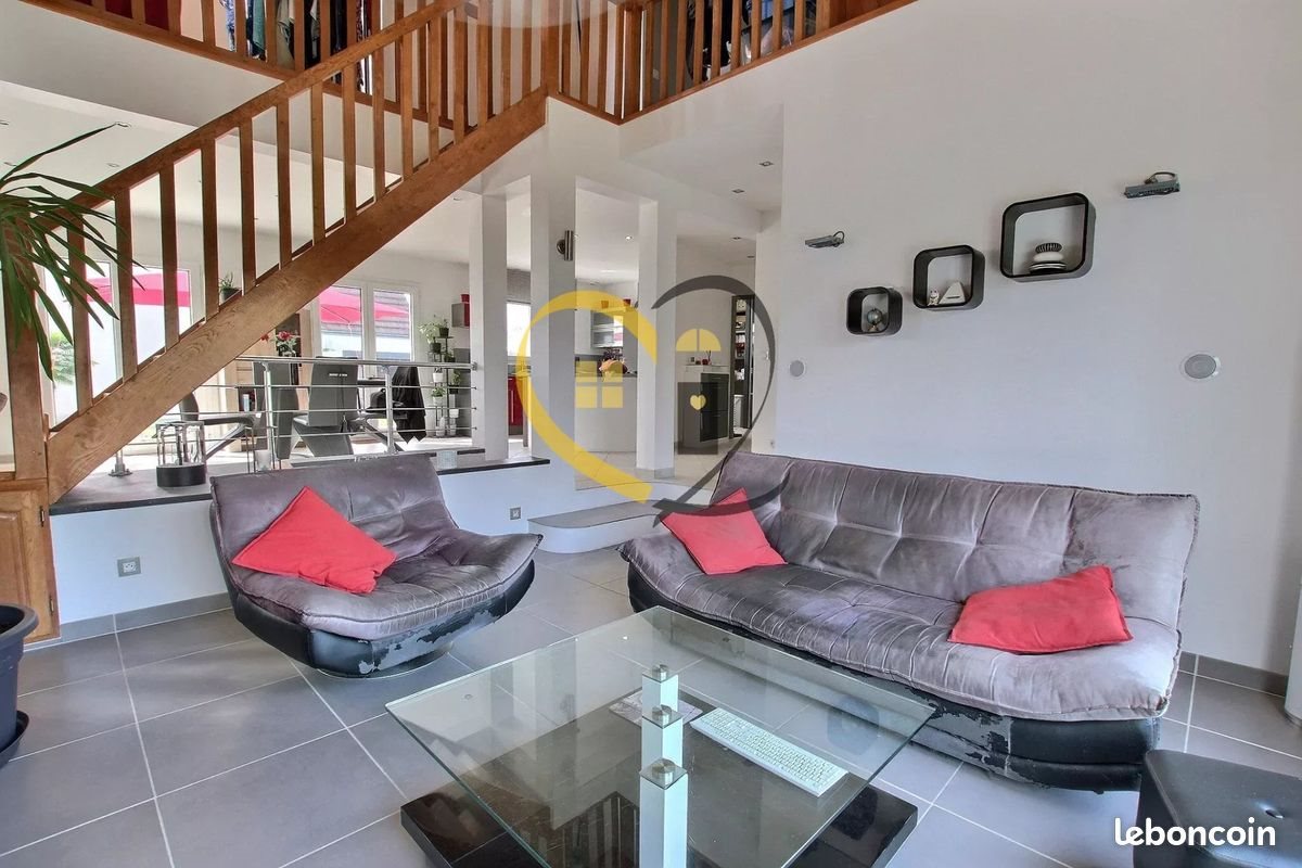 Maison à vendre, 136m², Sandillon