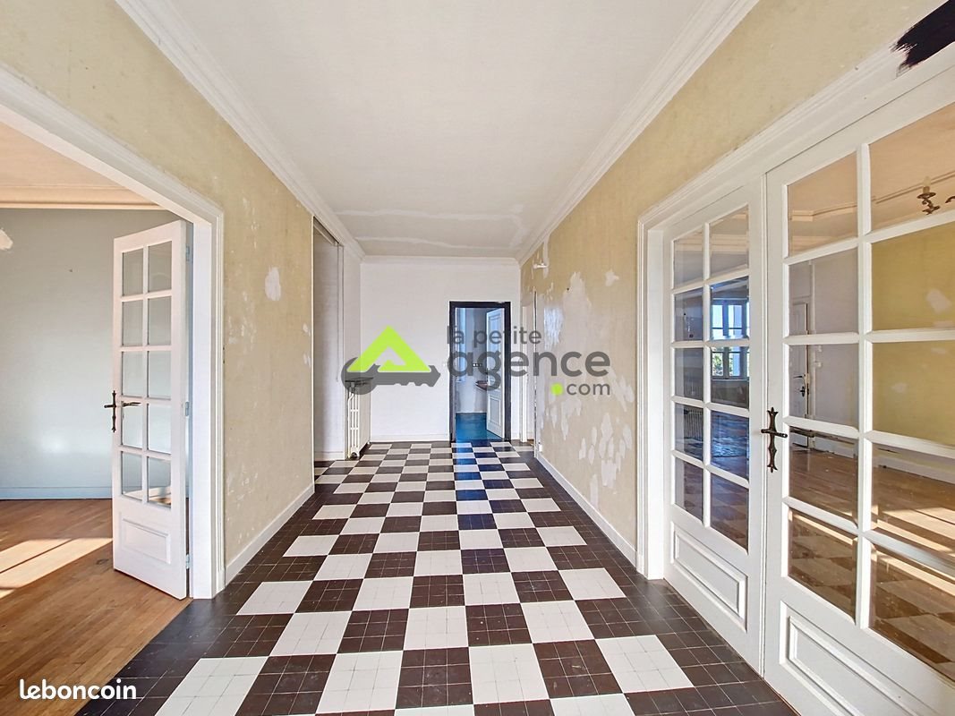 Maison à vendre, 275m², Bonnat