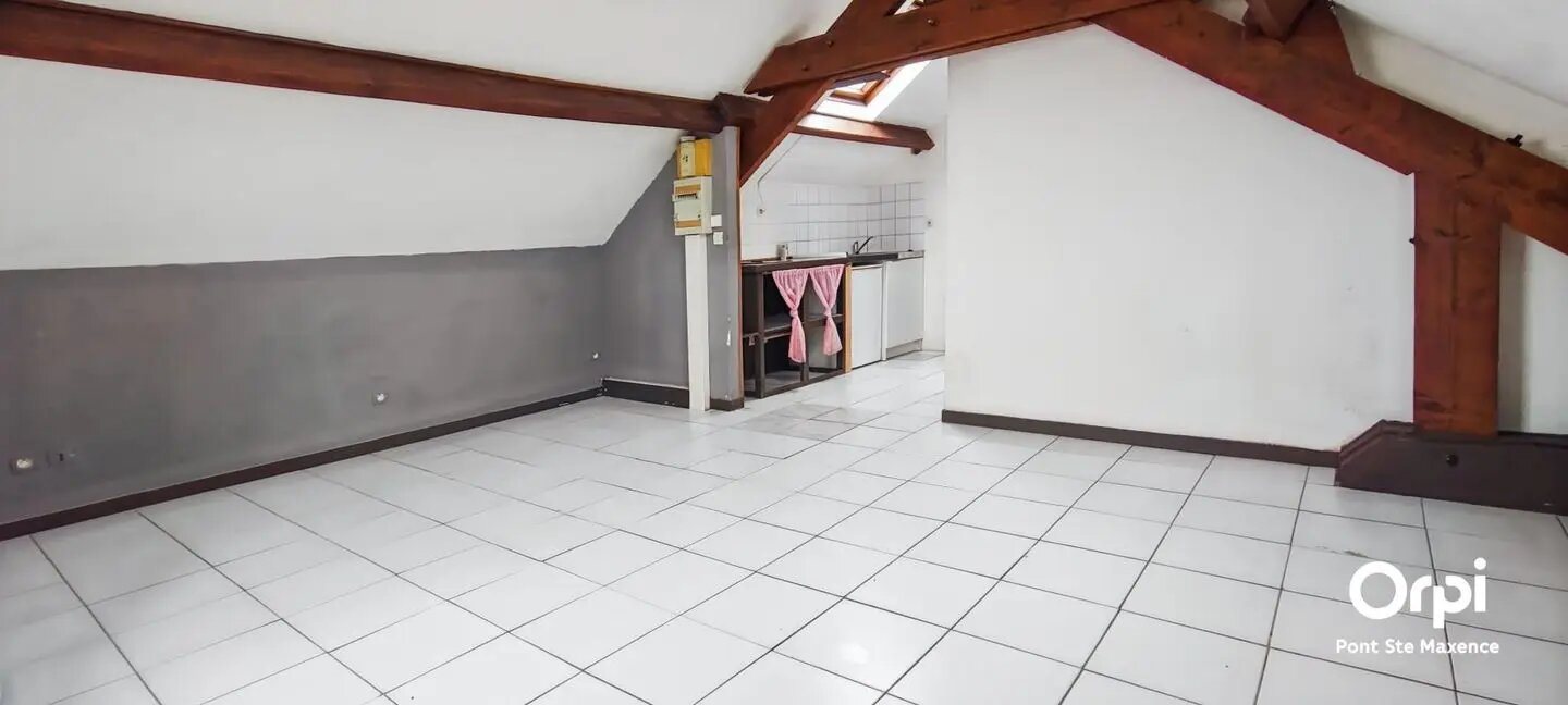 Appartement à louer, 28m², Pont-Sainte-Maxence