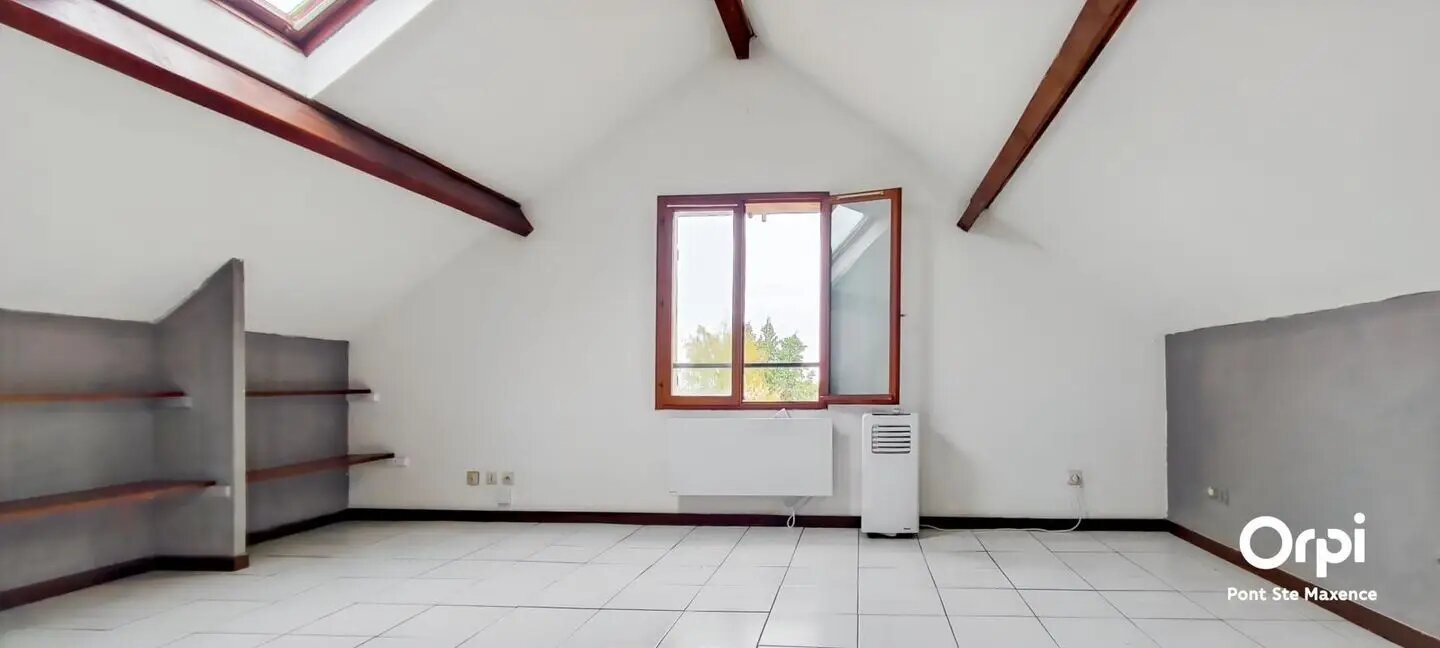 Appartement à louer, 28m², Pont-Sainte-Maxence