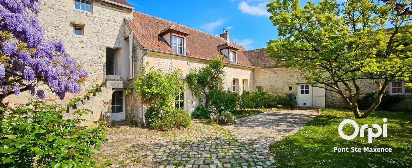 Maison à vendre, 323m², Pontpoint