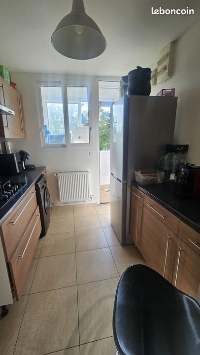 Appartement à louer, 80m², Vénissieux