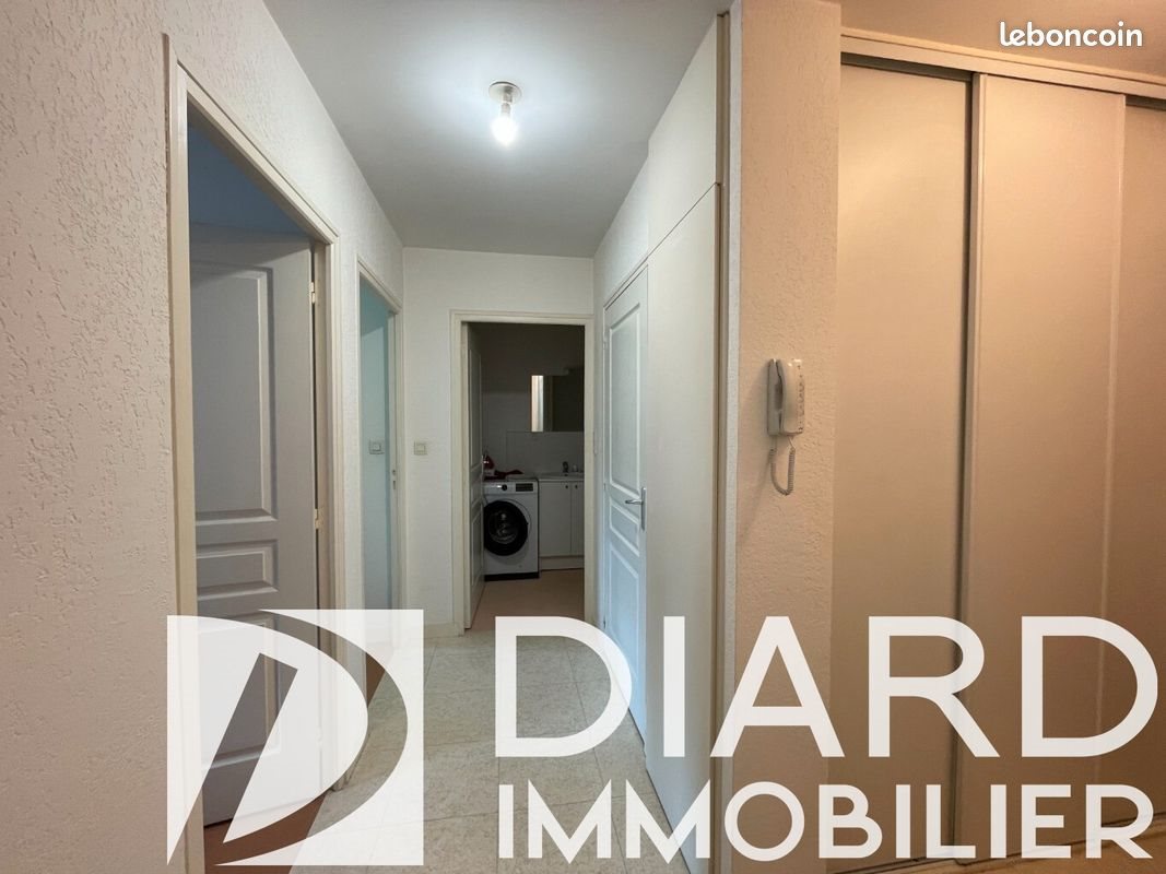 Appartement à louer, 66m², Châteaubourg