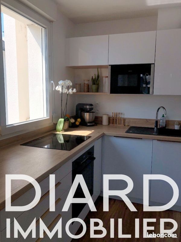 Appartement à louer, 49m², Châteaubourg