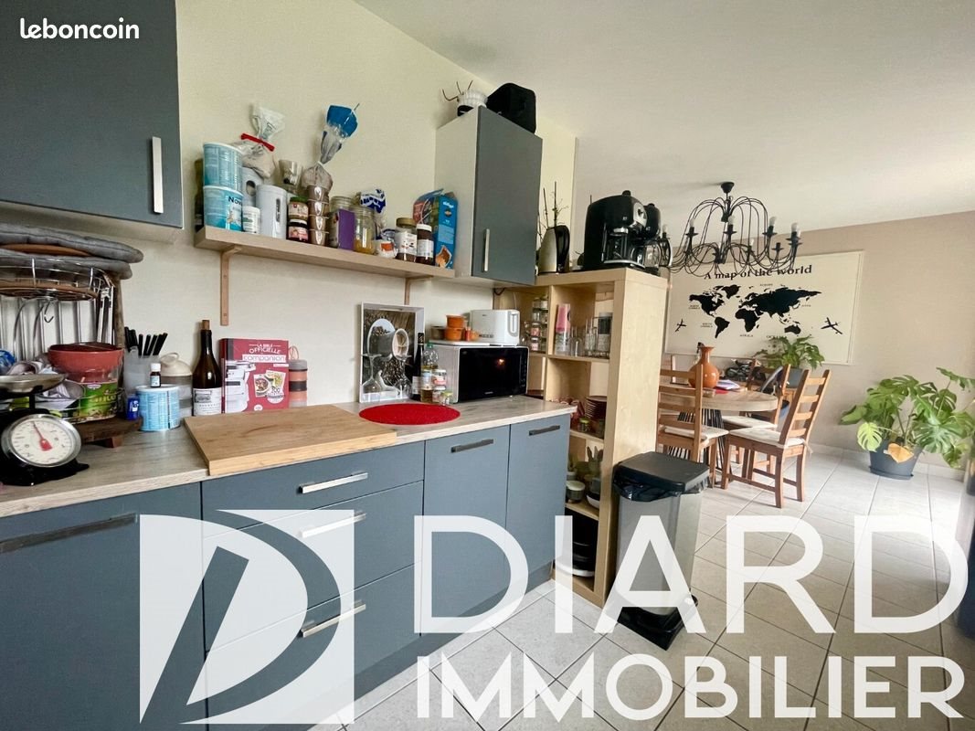 Maison à louer, 87m², Marpiré