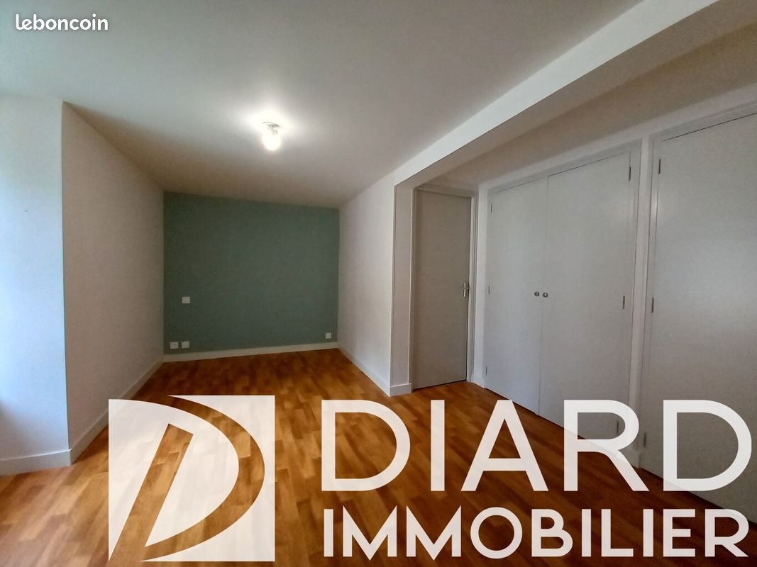 Appartement à louer, 55m², Le Pertre