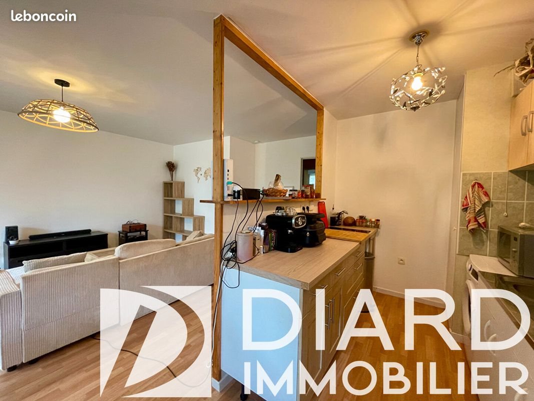 Appartement à louer, 68m², Châteaubourg