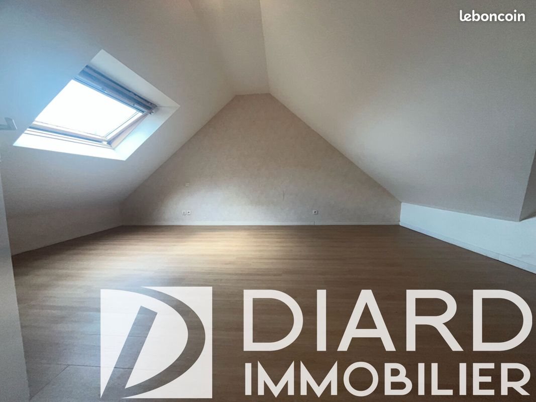 Appartement à louer, 66m², Etrelles