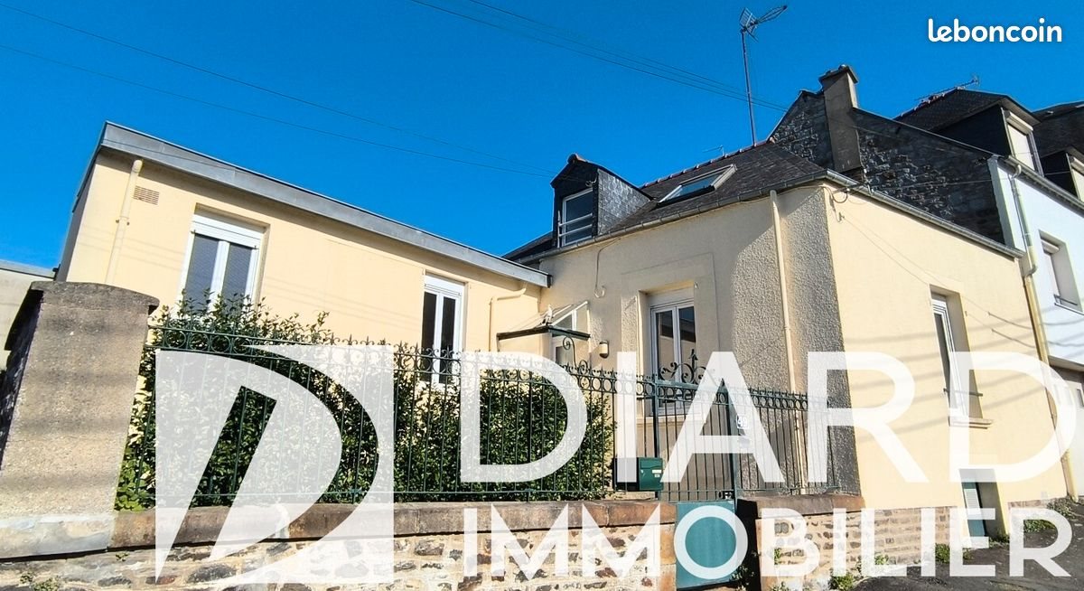 Maison à louer, 61m², Fougères