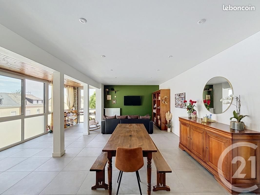 Maison à vendre, 115m², Quelaines-Saint-Gault
