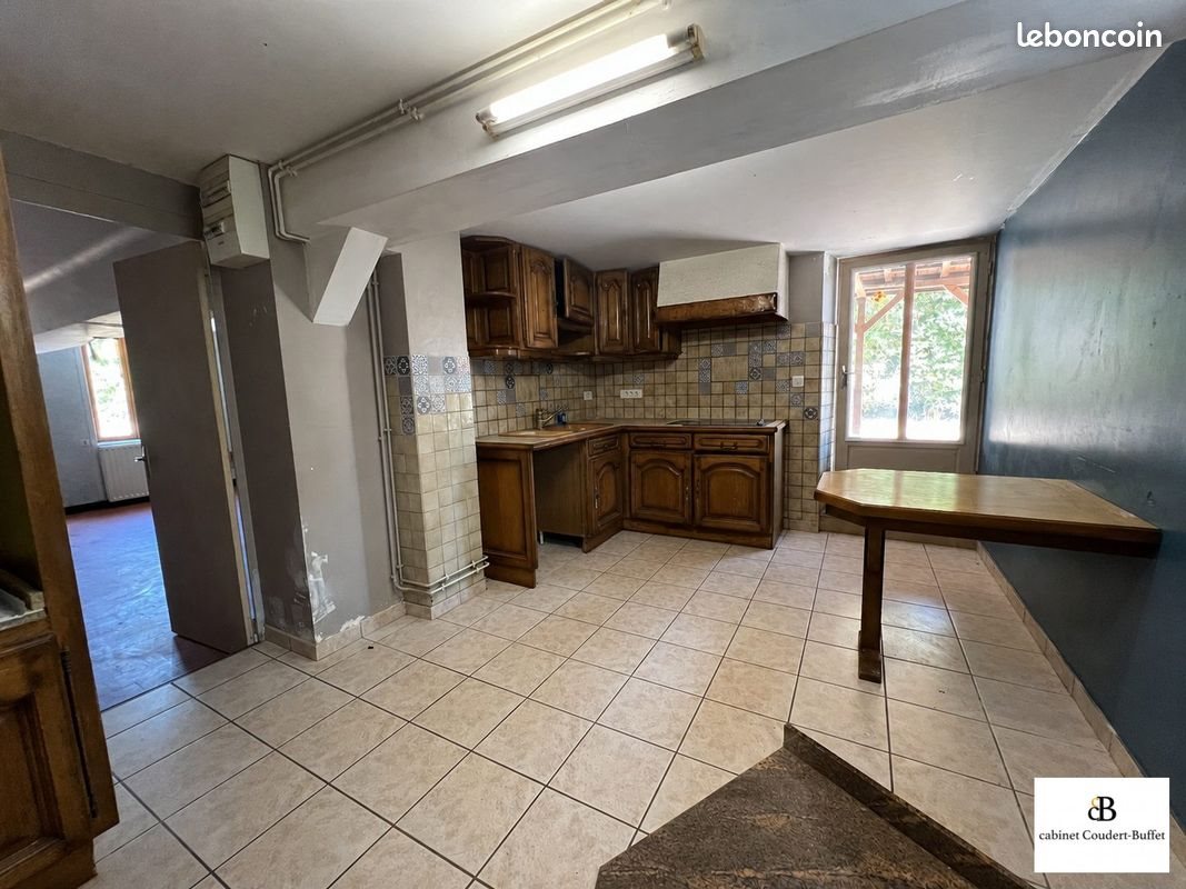 Maison à louer, 68m², Léré