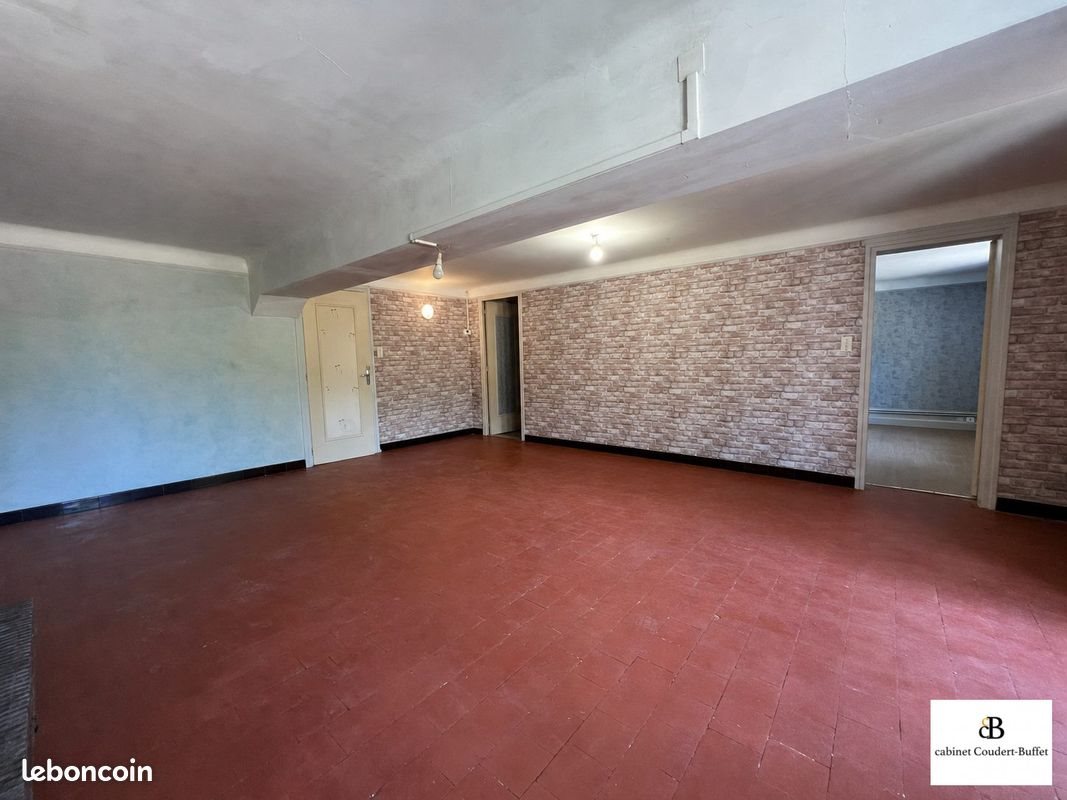 Maison à louer, 68m², Léré