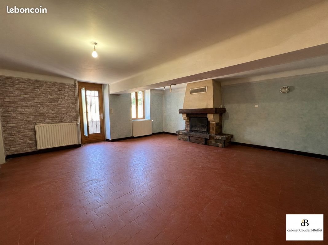 Maison à louer, 68m², Léré