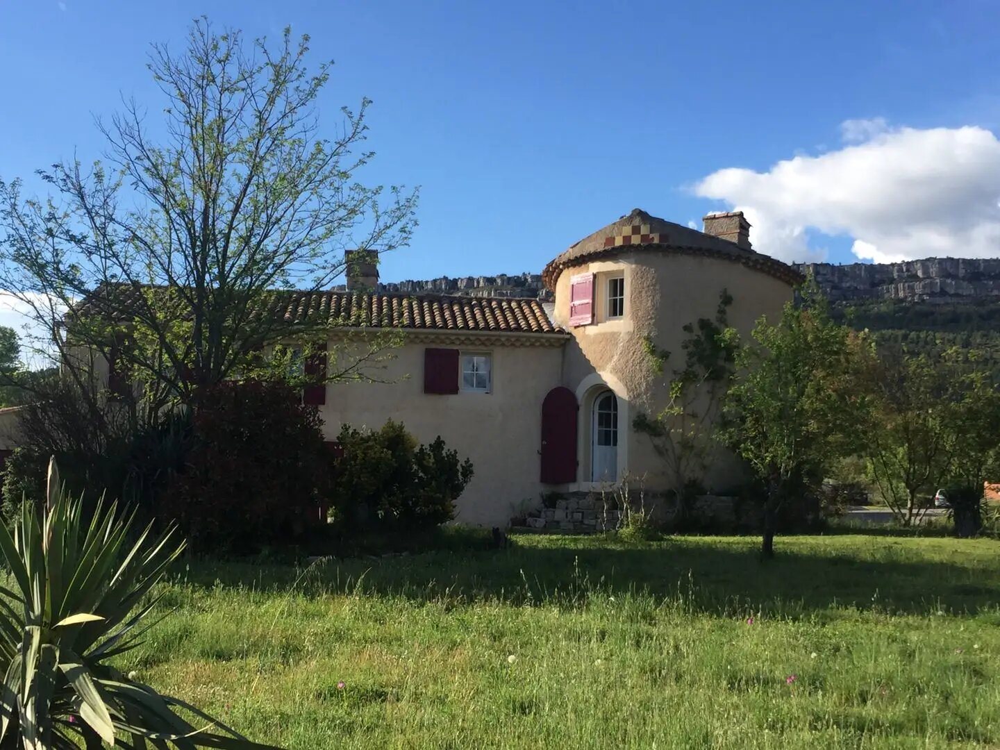 Maison à louer, 117m², Châteauneuf-le-Rouge