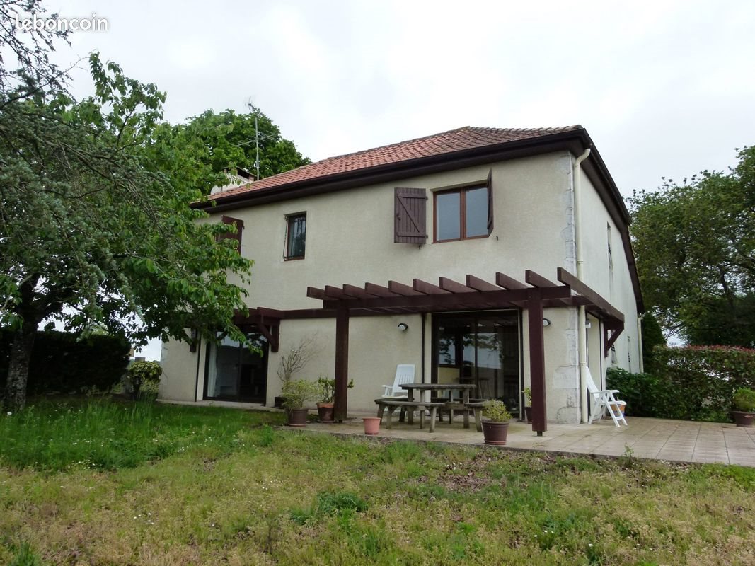Maison à louer, 173m², Saint-Sever