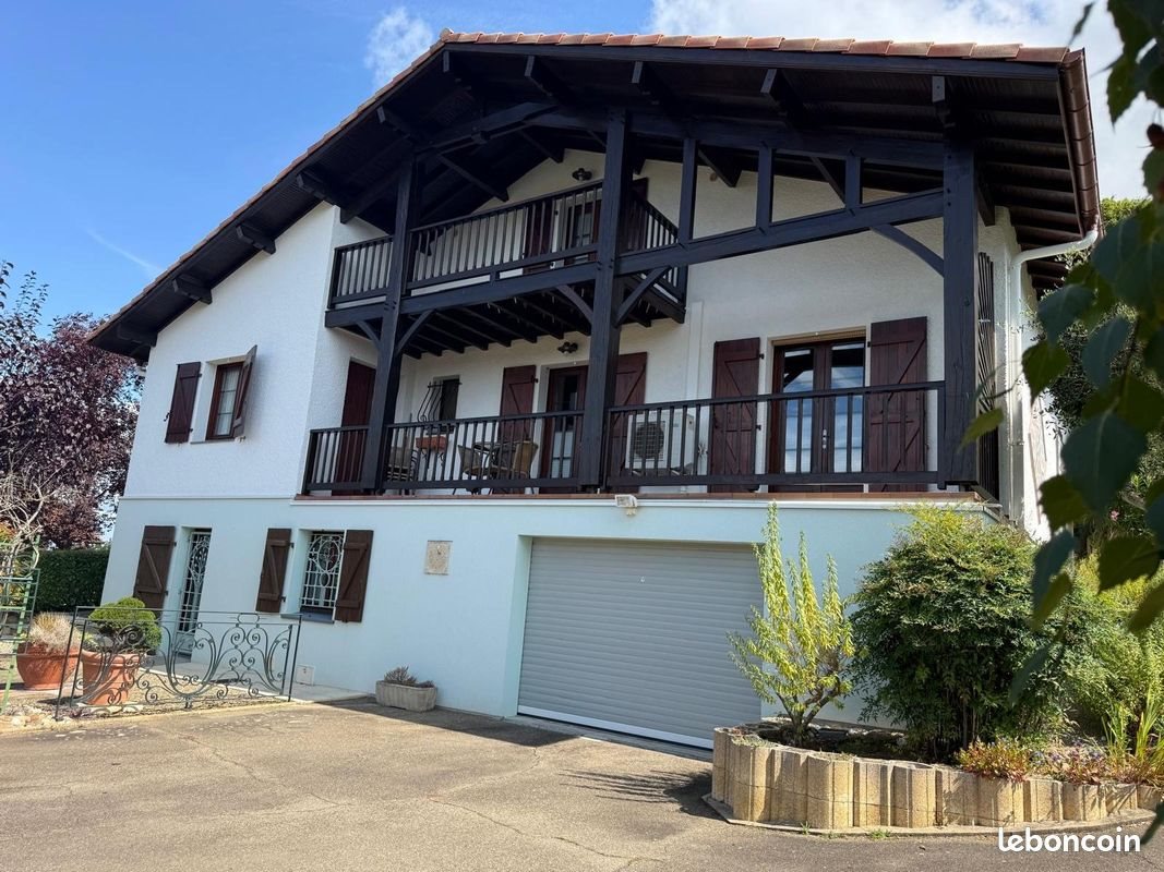 Maison à vendre, 159m², Hagetmau