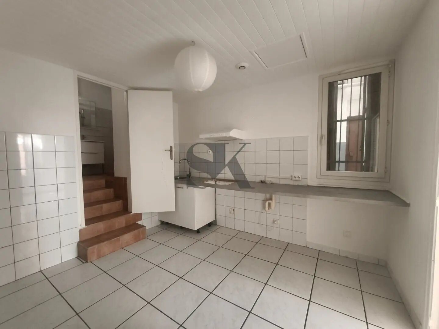 Appartement à louer, 26m², Marseille 16ème