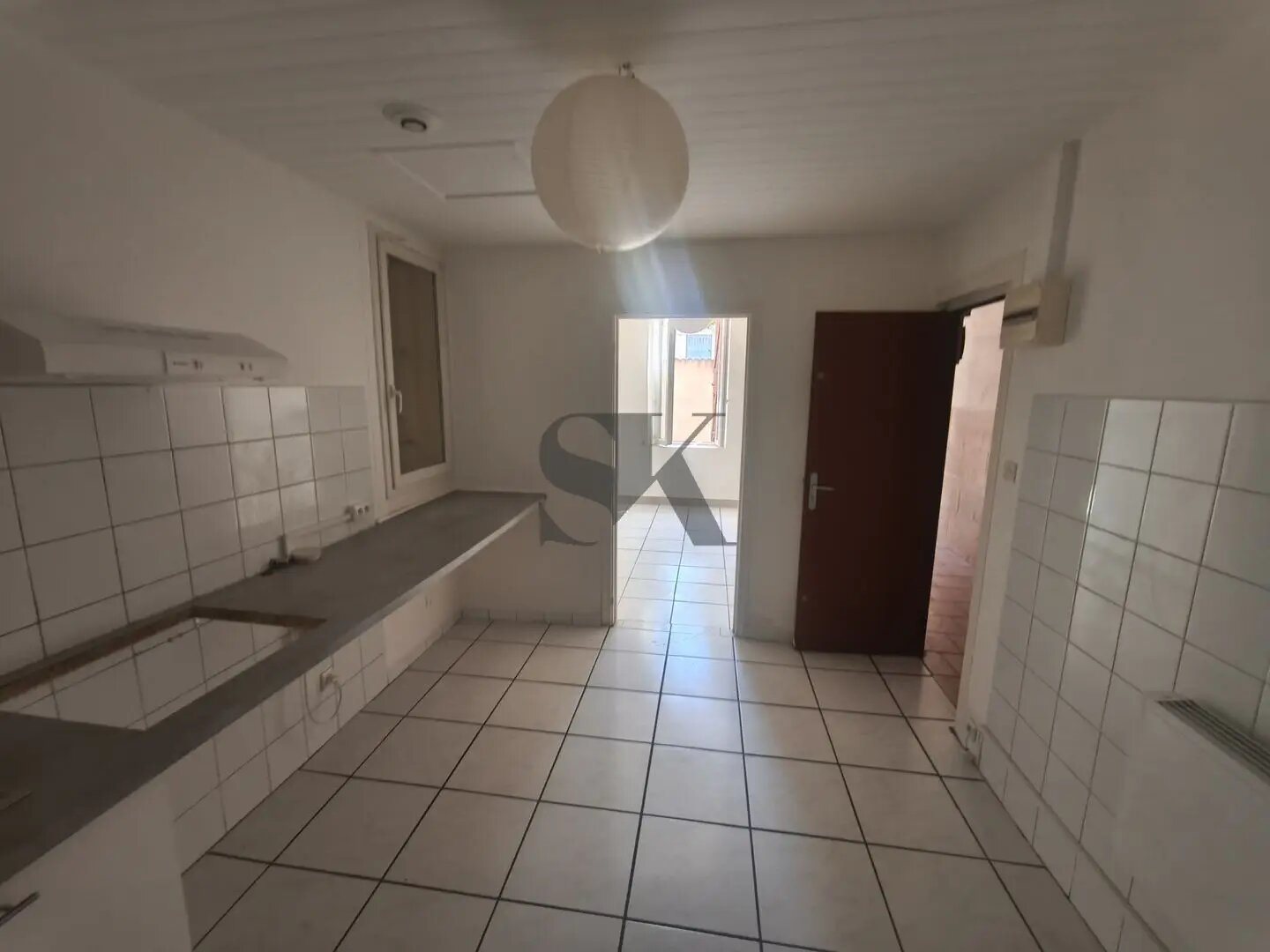 Appartement à louer, 26m², Marseille 16ème