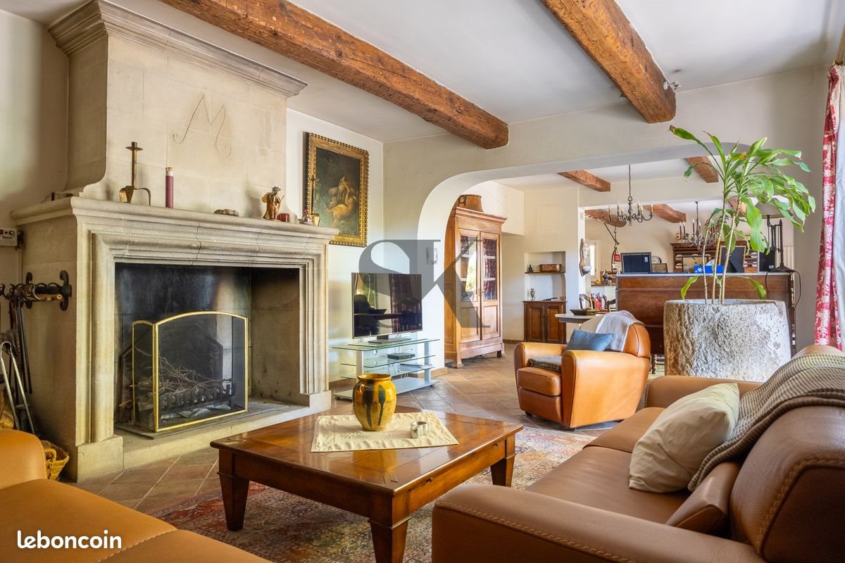 Maison à vendre, 1300m², Saint-Victoret