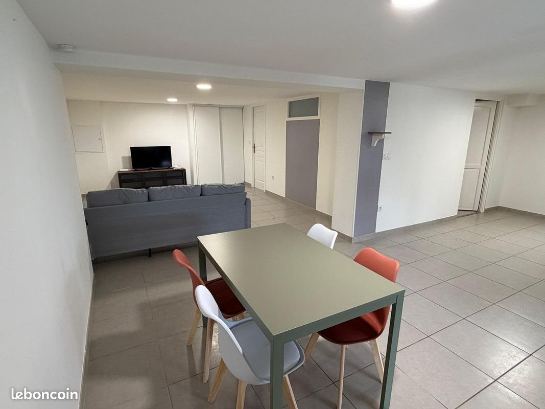 Maison à louer, 65m², Salleboeuf