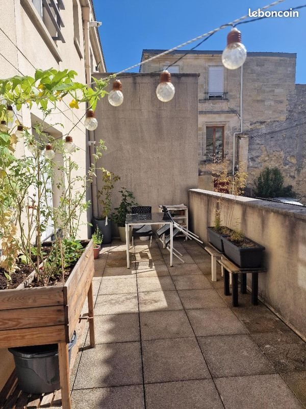 Appartement à louer, 48m², Bordeaux