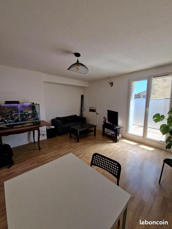 Appartement à louer, 48m², Bordeaux