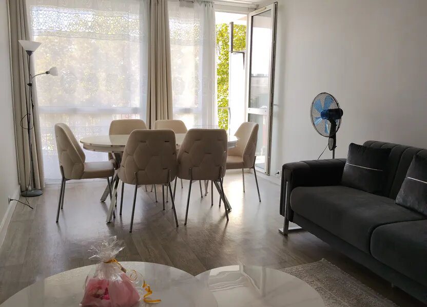 Appartement à louer, 74m², Massy