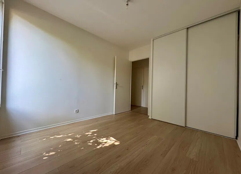 Appartement à louer, 61m², Massy