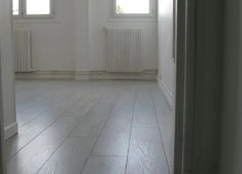 Appartement à louer, 28m², Massy
