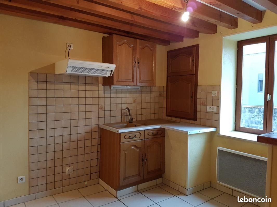 Maison à louer, 35m², Maringues