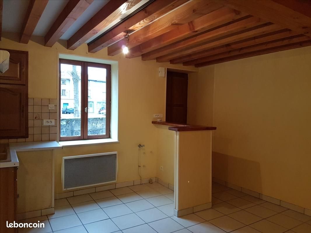 Maison à louer, 35m², Maringues