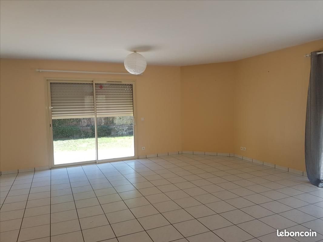 Maison à louer, 135m², Marsat