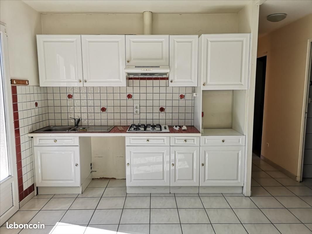 Maison à louer, 81m², Crevant-Laveine