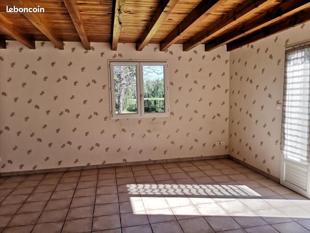 Maison à louer, 81m², Crevant-Laveine