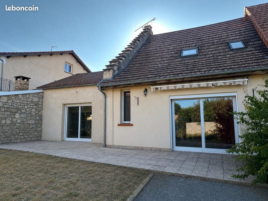 Maison à louer, 135m², Aigueperse