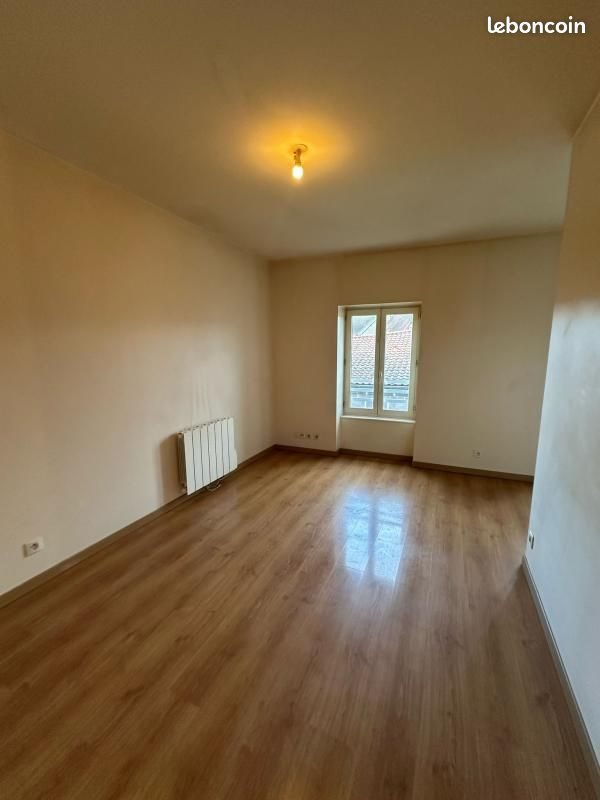 Appartement à louer, 46m², Aigueperse