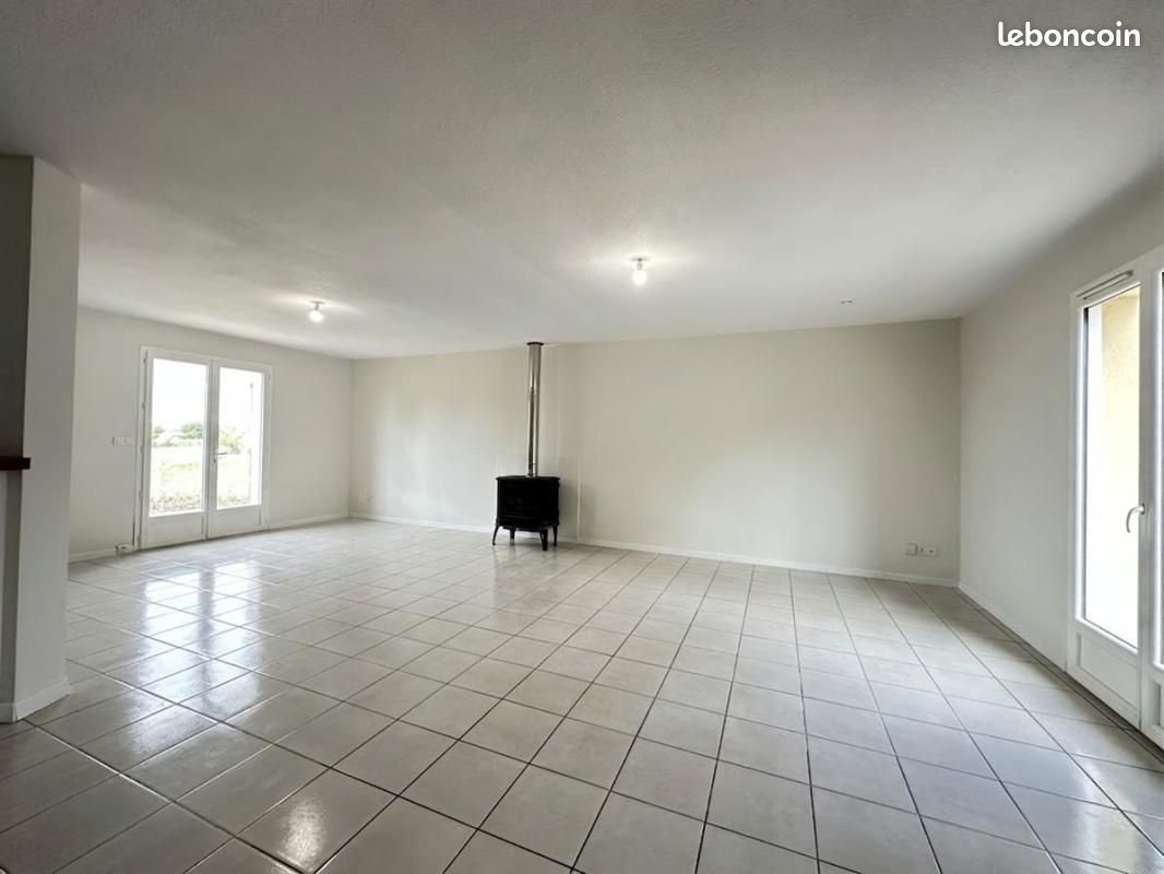 Maison à louer, 99m², Luzillat