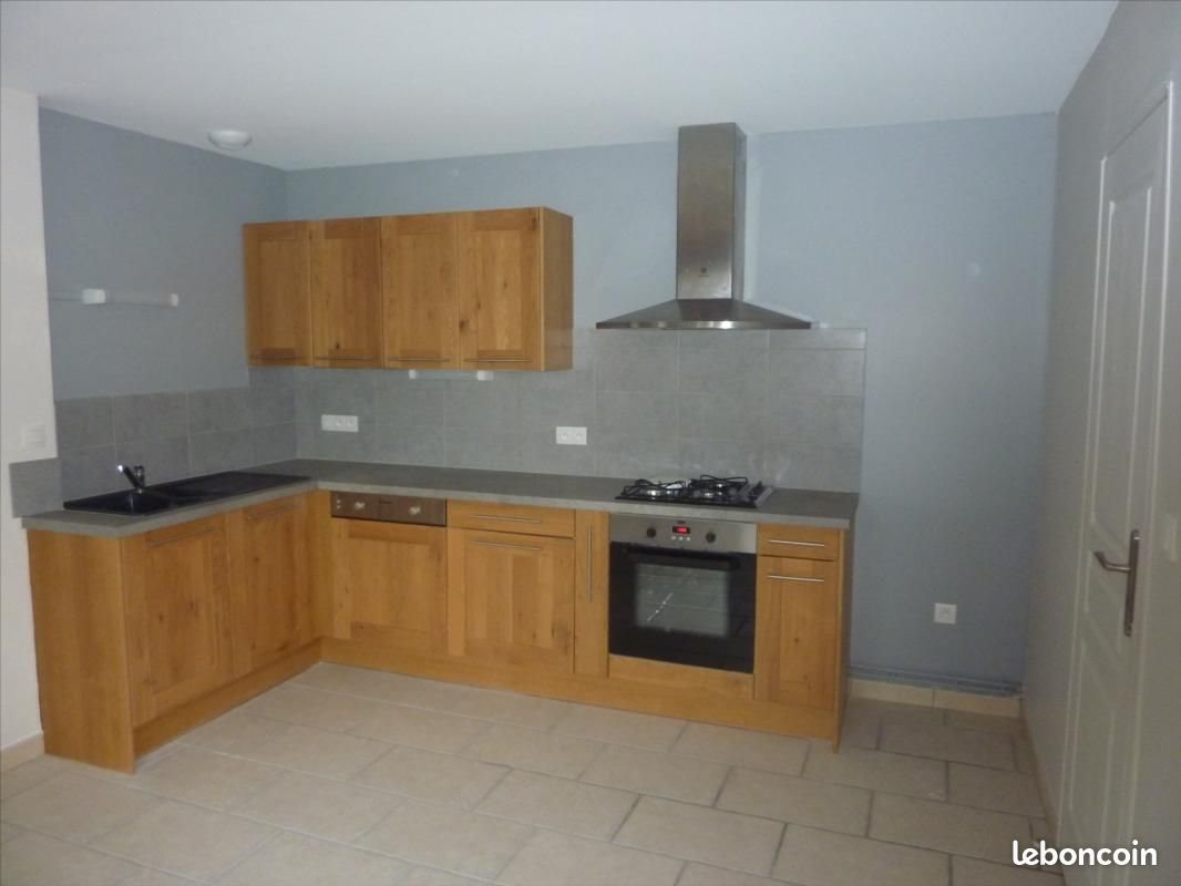 Maison à louer, 98m², Ennezat