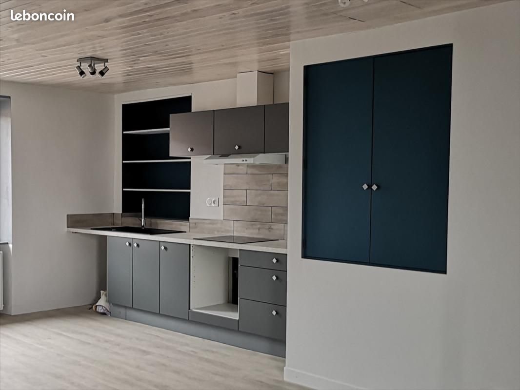 Maison à louer, 67m², Courpière